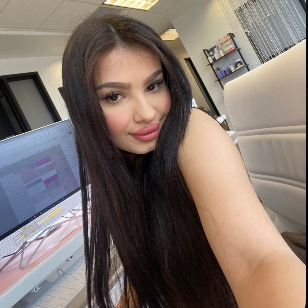 Meet your Posher, Mickayla